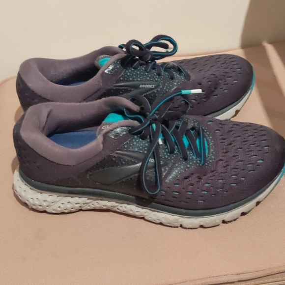 brooks glycerin 7 grey